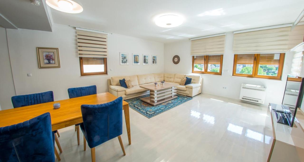 Apartment Light De Luxe - With Old Bridge View Mostar Esterno foto