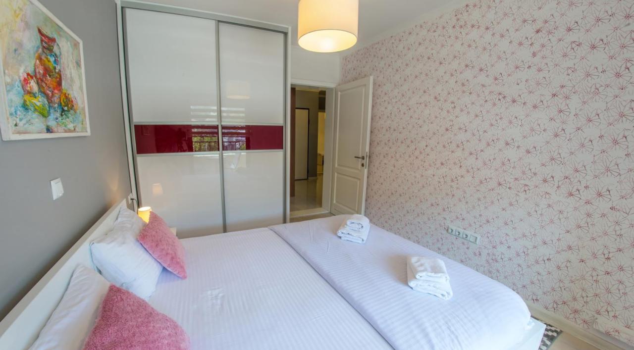 Apartment Light De Luxe - With Old Bridge View Mostar Esterno foto