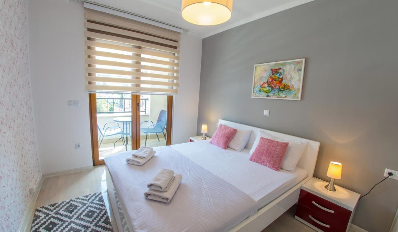 Apartment Light De Luxe - With Old Bridge View Mostar Esterno foto